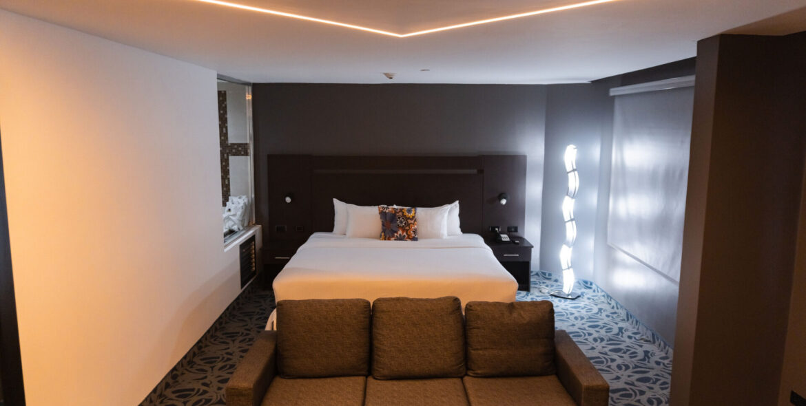 MIR06357@mirandashoot